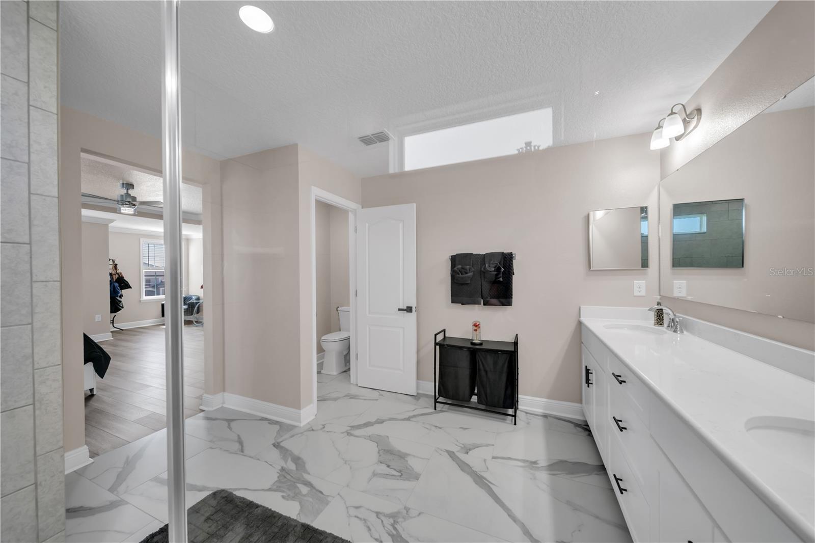 Image 6 of 38 For 8277 Abby Brooks Circle