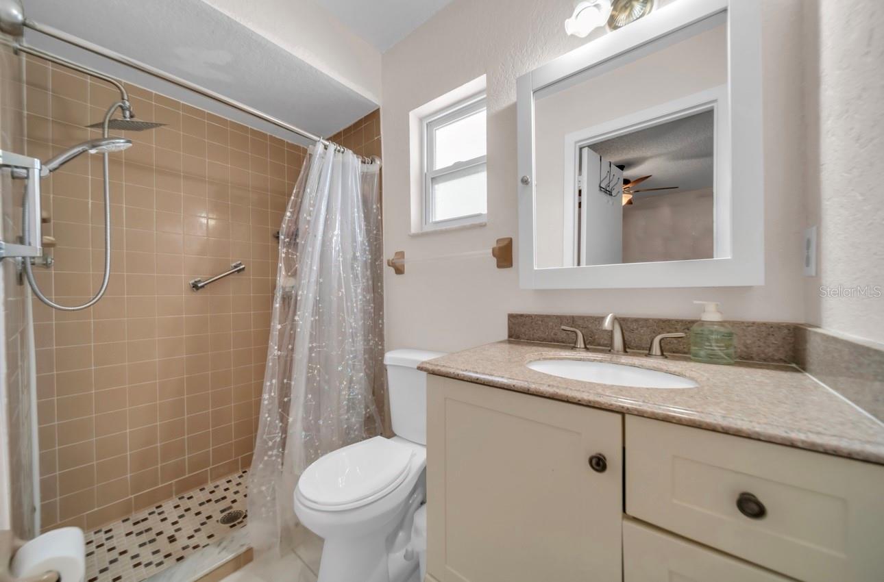 Image 14 of 25 For 6841 46th Street N