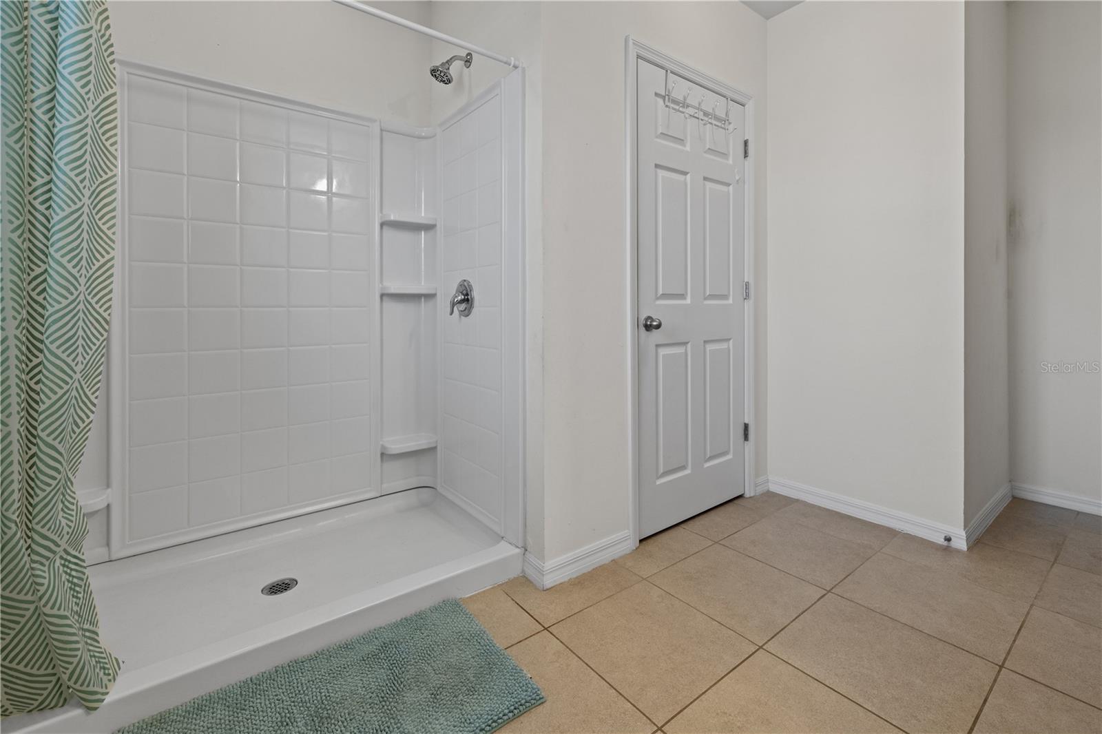 Image 30 of 67 For 3941 River Bank Way