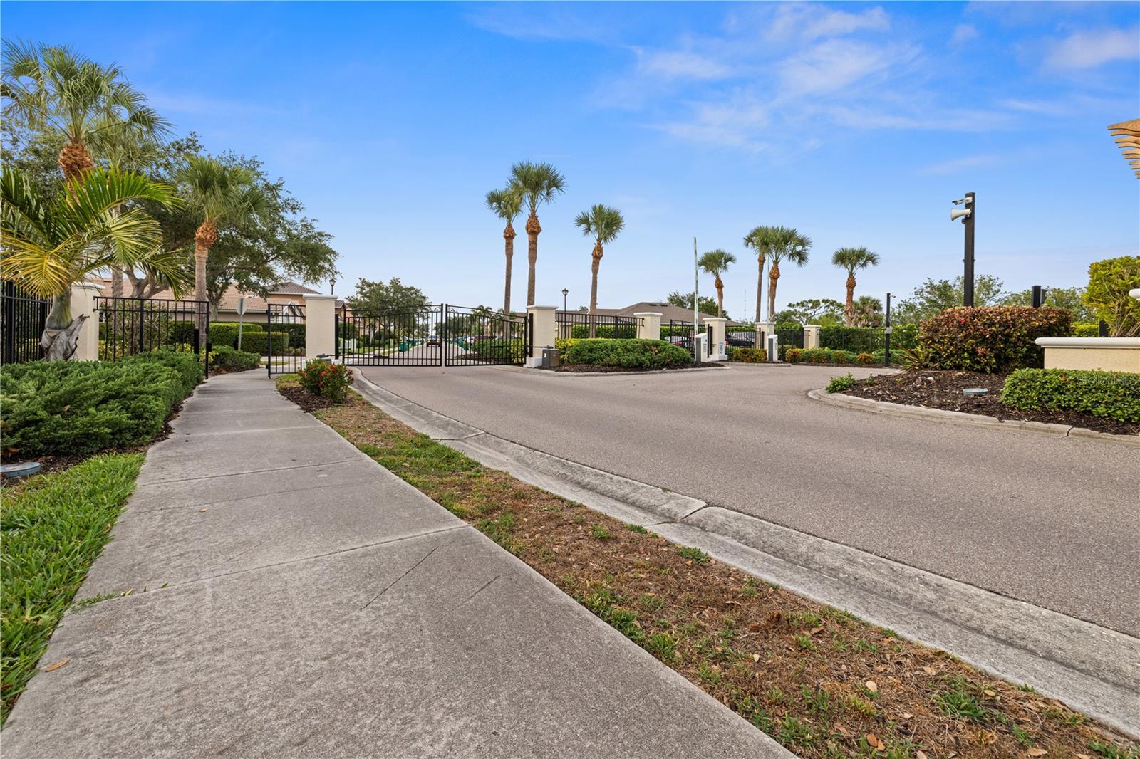 Image 56 of 67 For 3941 River Bank Way