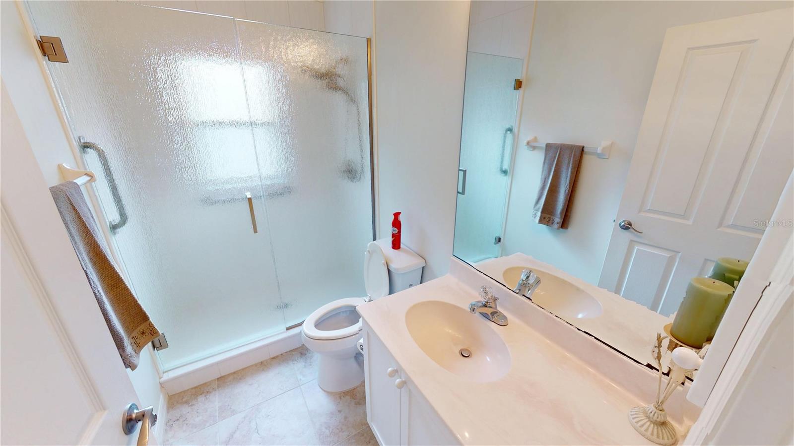 Image 22 of 29 For 26089 Seminole Lakes Boulevard