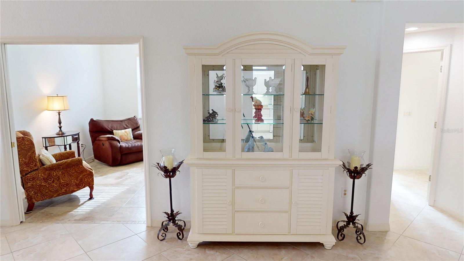 Image 24 of 29 For 26089 Seminole Lakes Boulevard