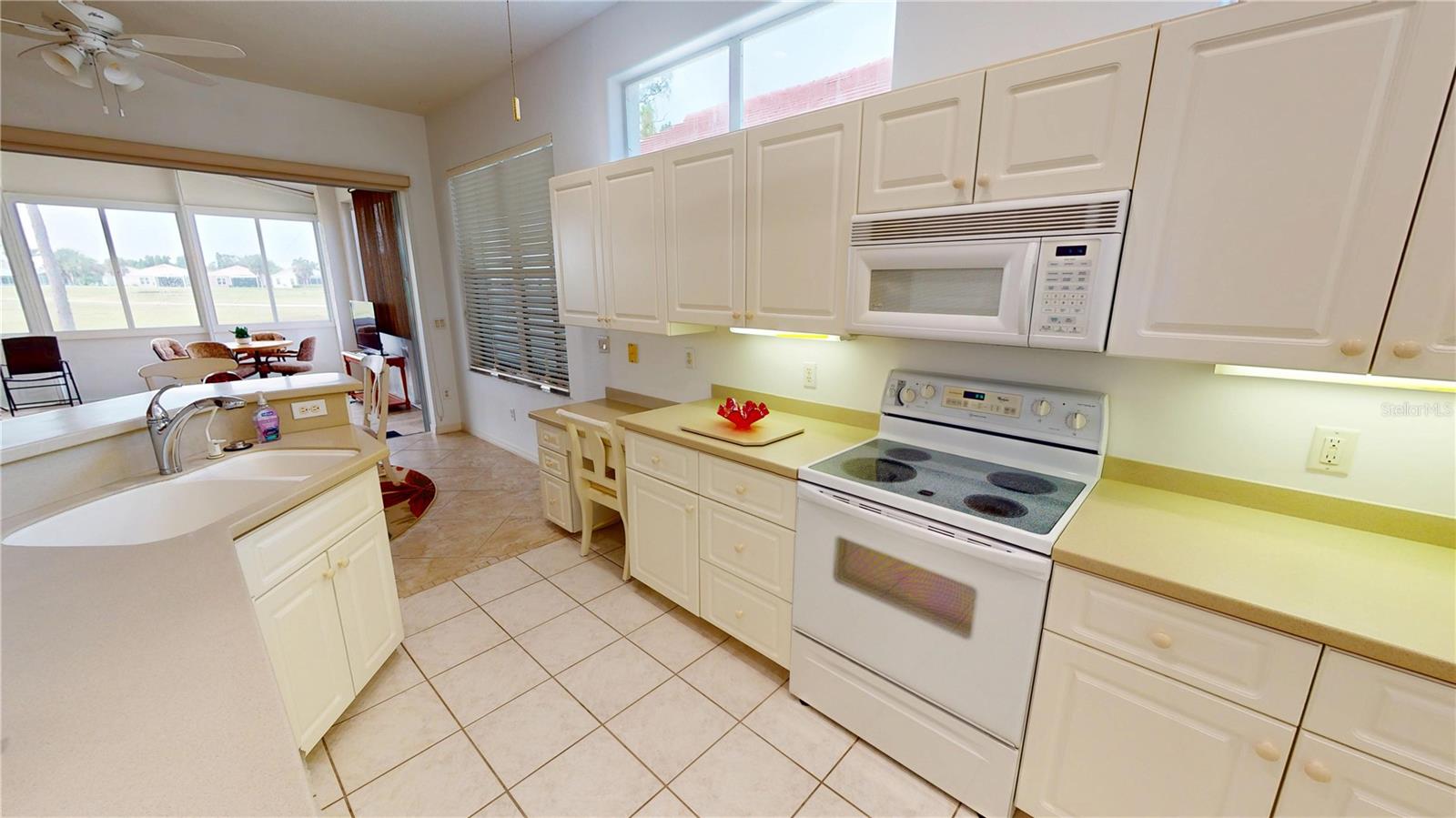 Image 8 of 29 For 26089 Seminole Lakes Boulevard
