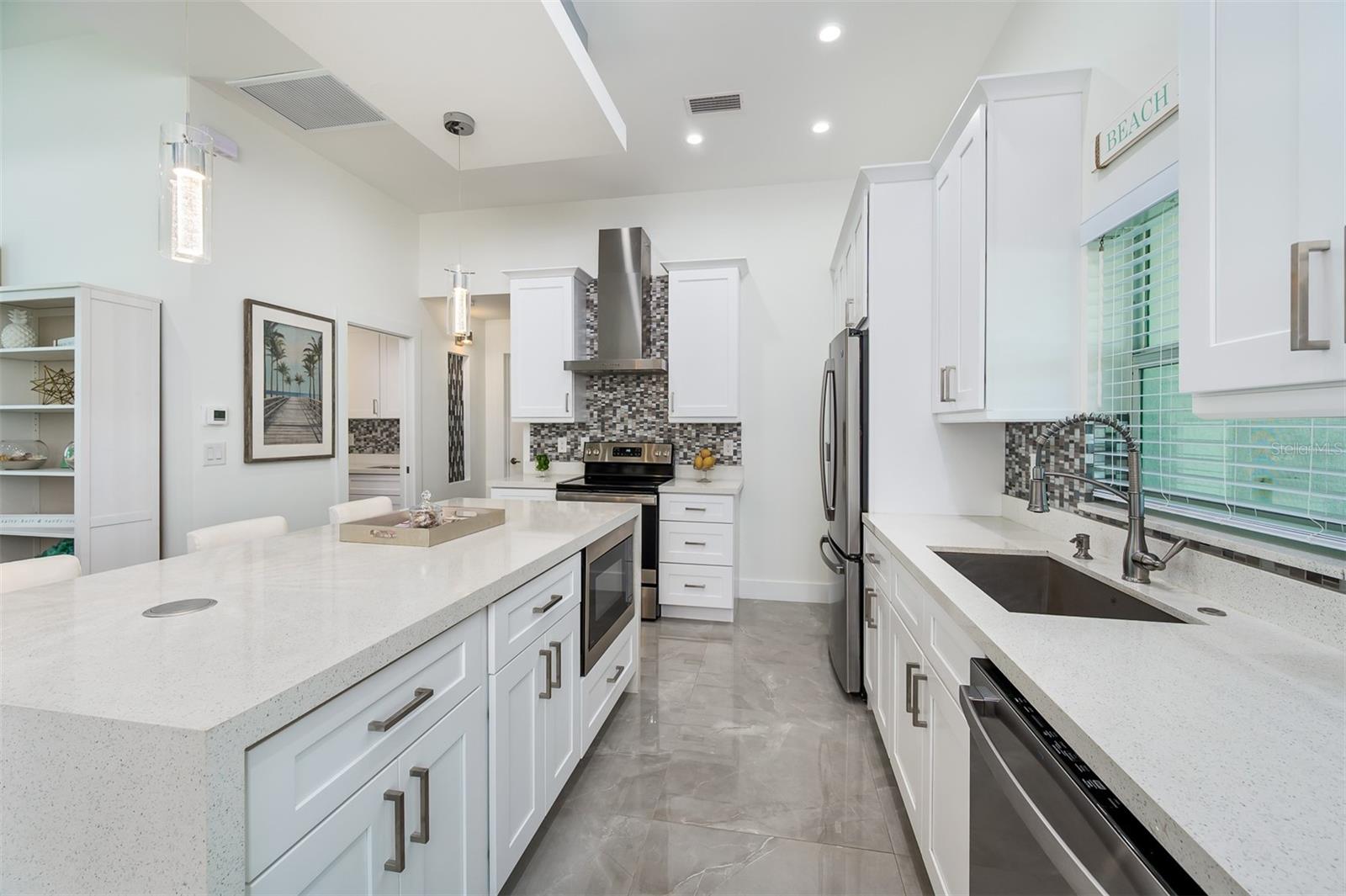 Image 6 of 32 For 1922 17th Place