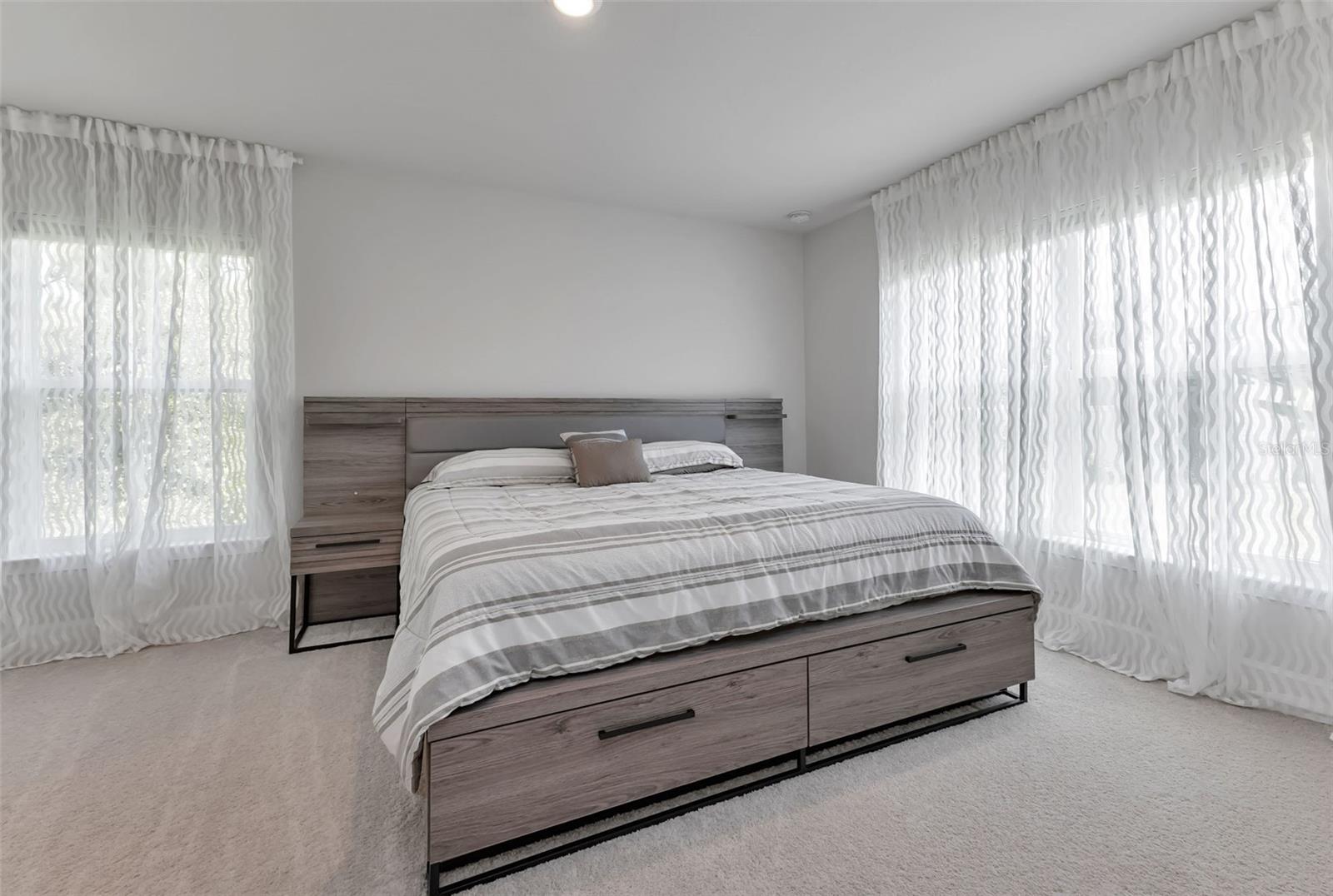 Image 12 of 52 For 7664 Meroni Boulevard