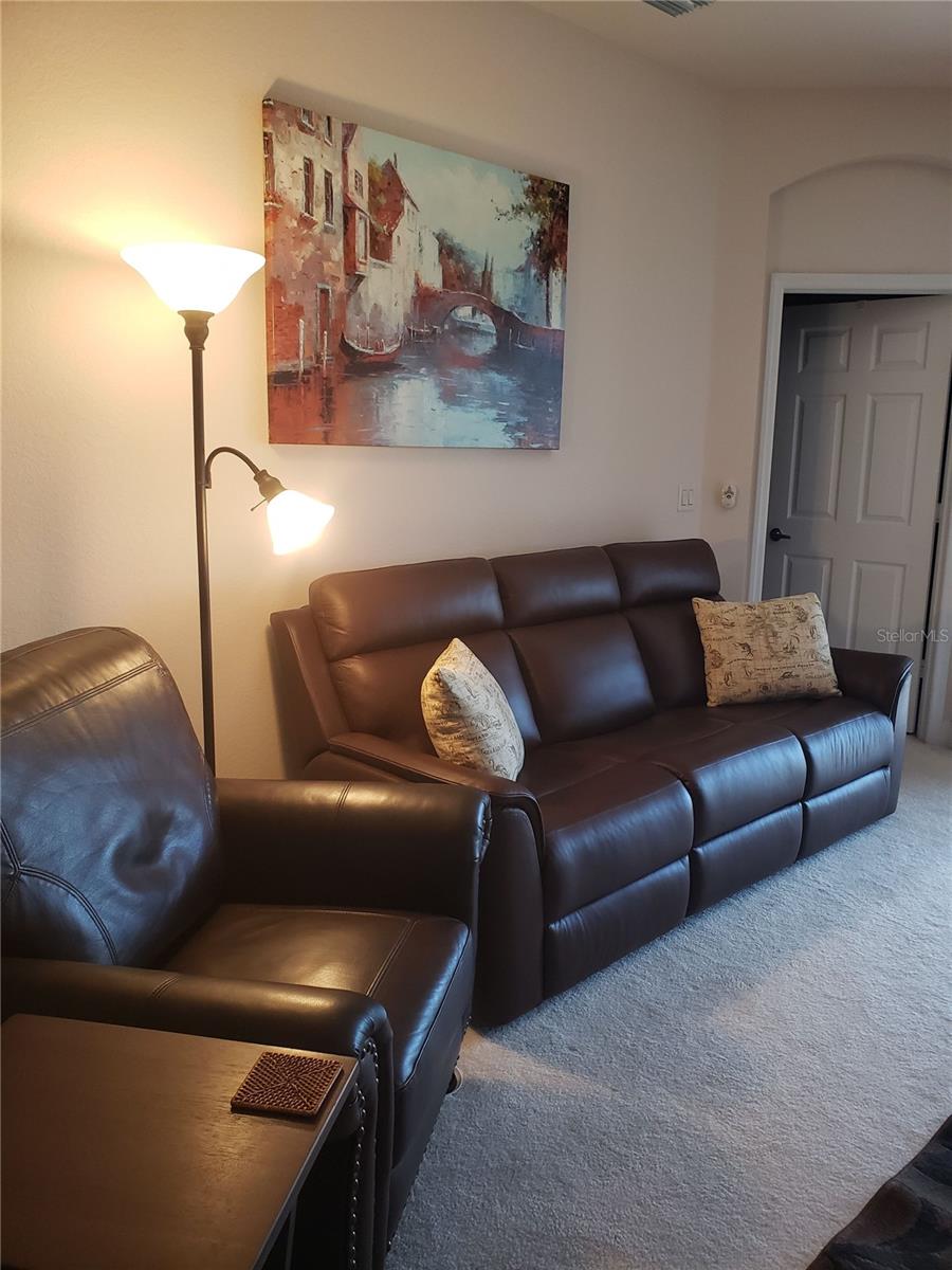 Image 5 of 17 For 17298 Acapulco Road 523