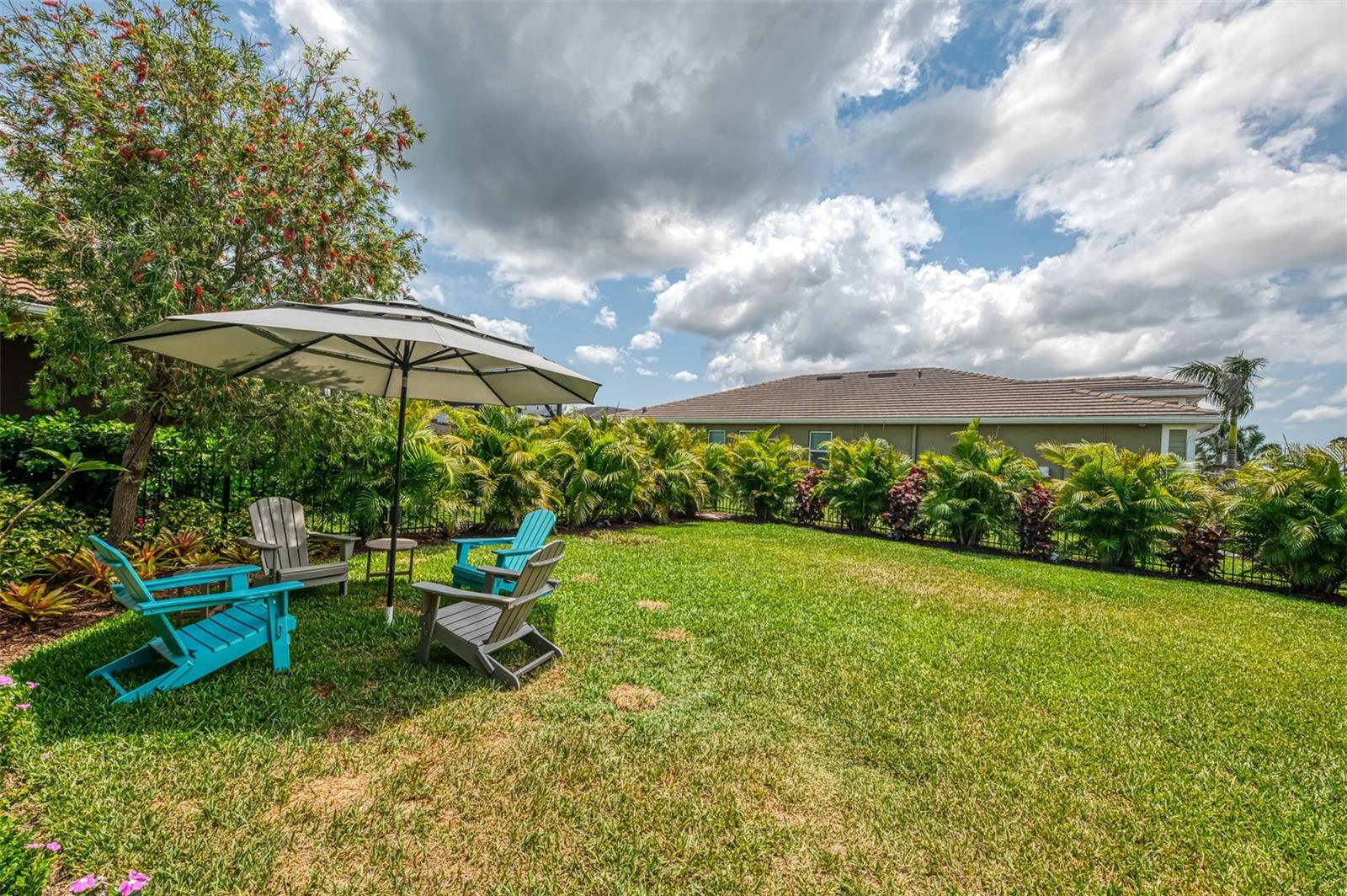 Image 45 of 98 For 11819 Sistine Lane