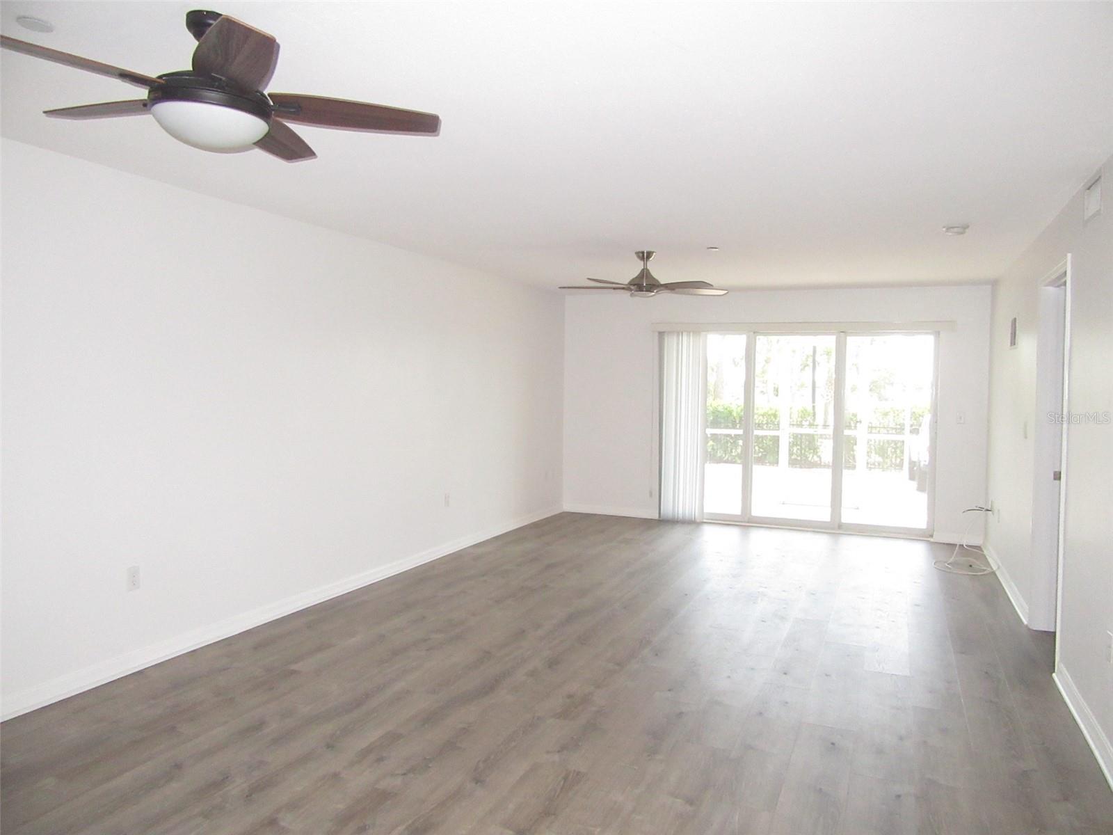 Image 5 of 22 For 150 Harborside Avenue 124