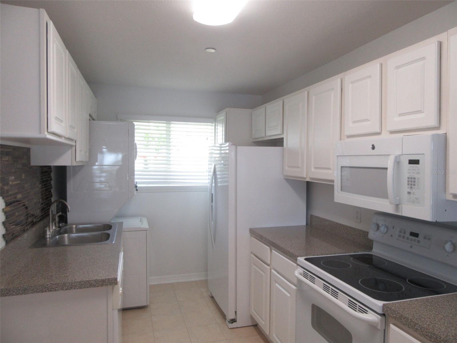 Image 7 of 22 For 150 Harborside Avenue 124