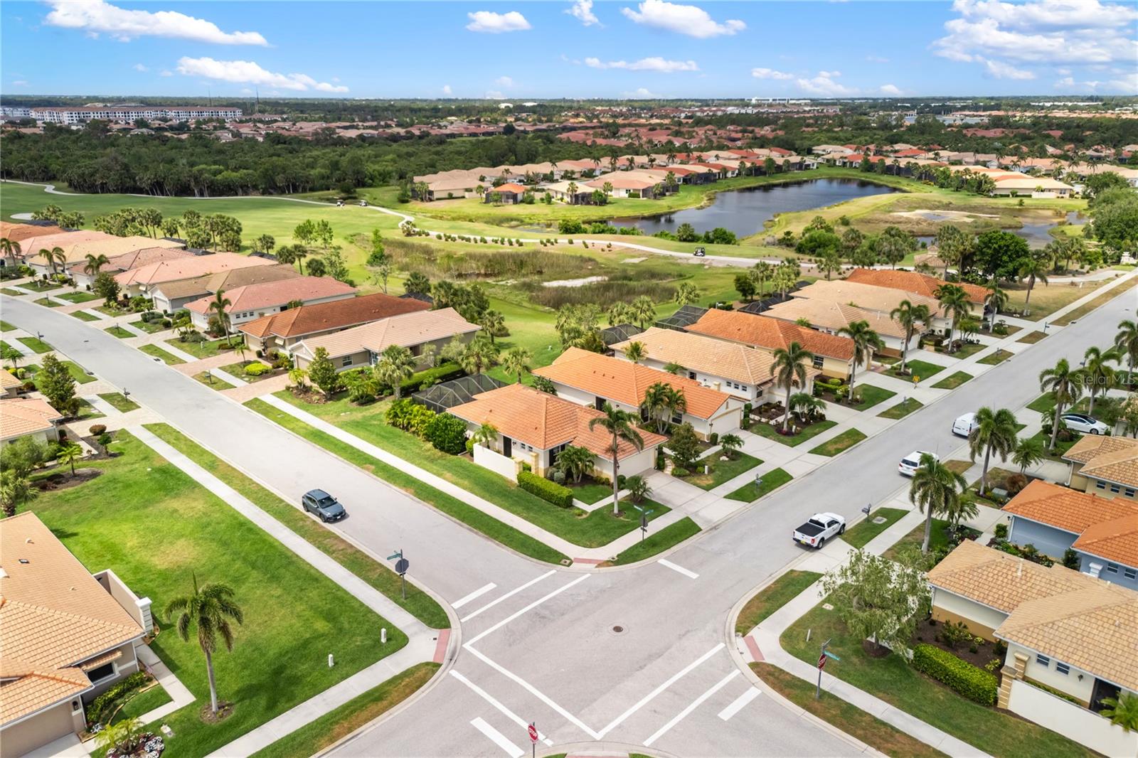 Image 17 of 60 For 181 Padova Way 19