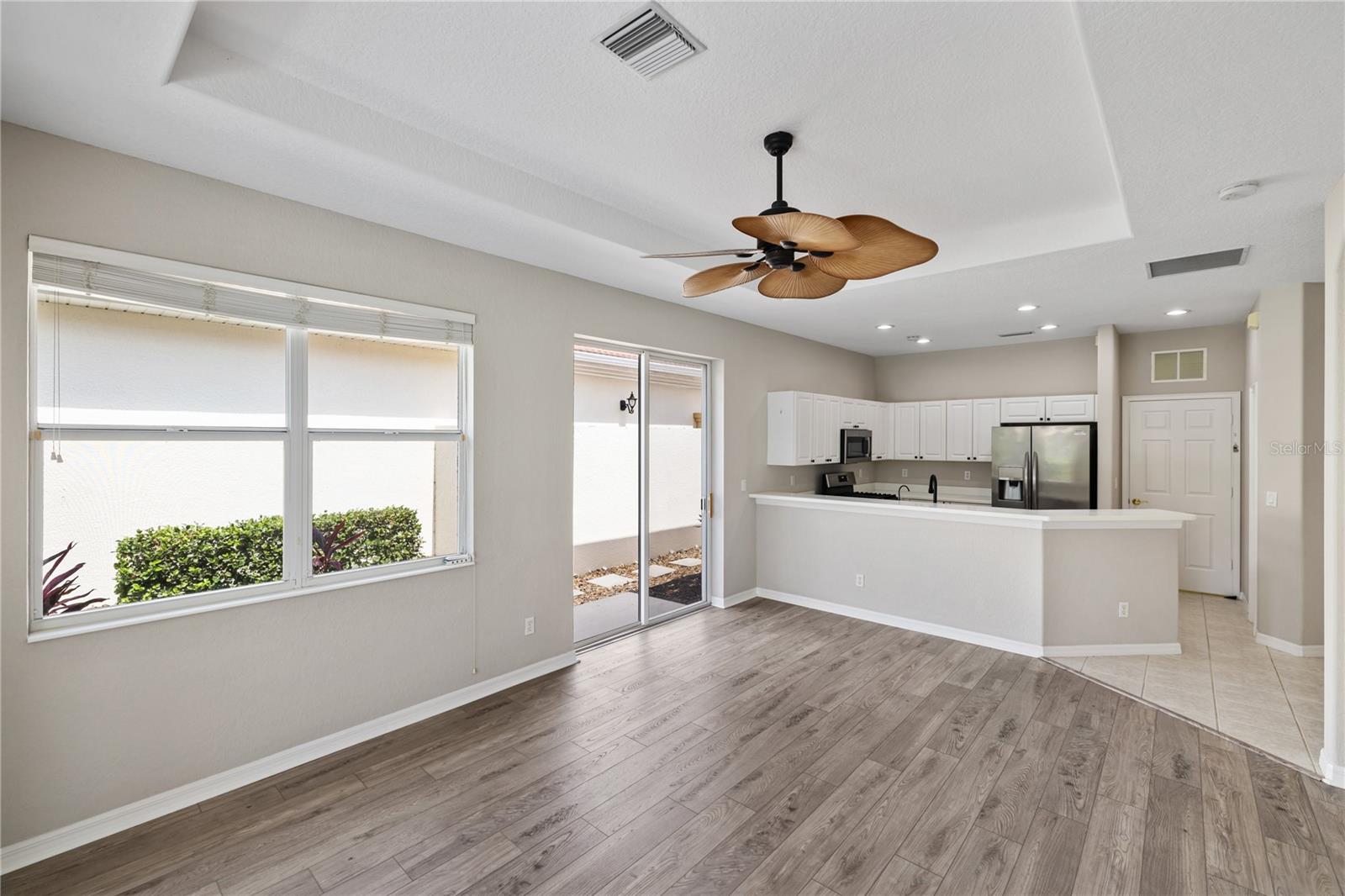 Image 18 of 60 For 181 Padova Way 19