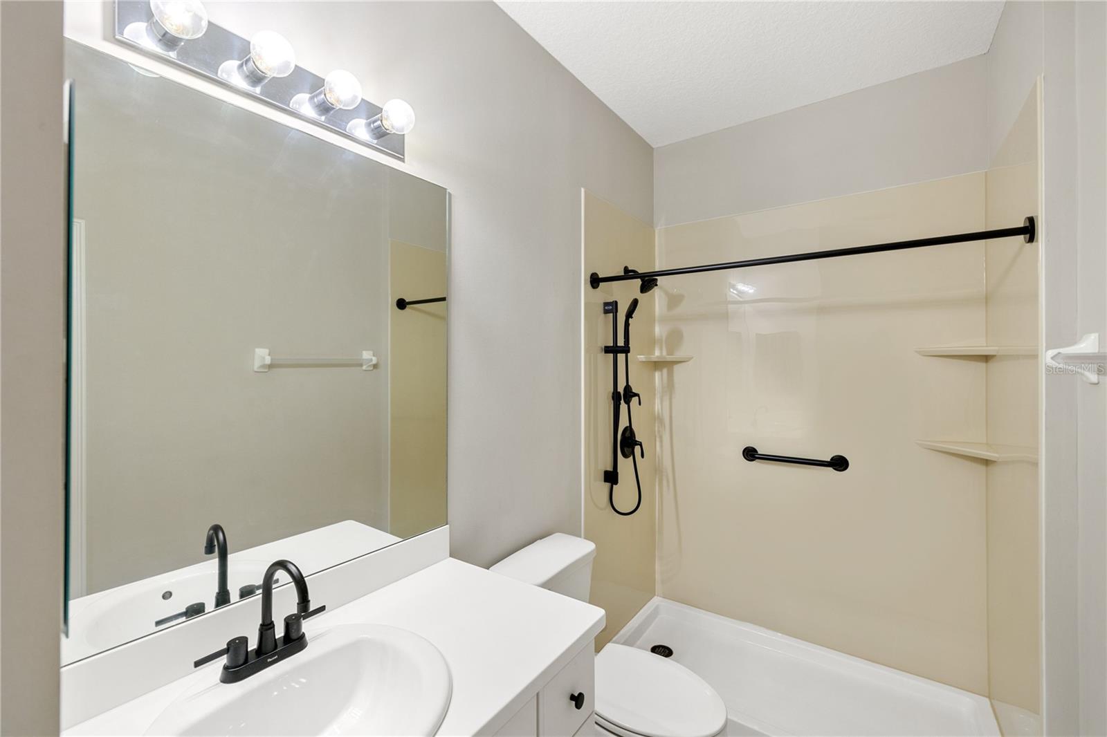 Image 30 of 60 For 181 Padova Way 19