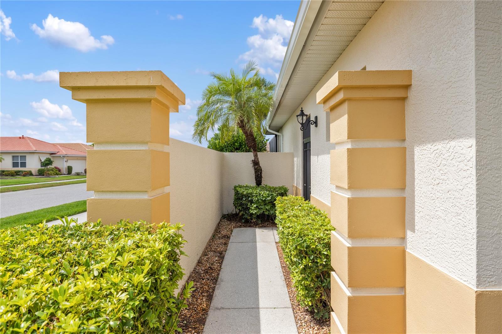 Image 34 of 60 For 181 Padova Way 19