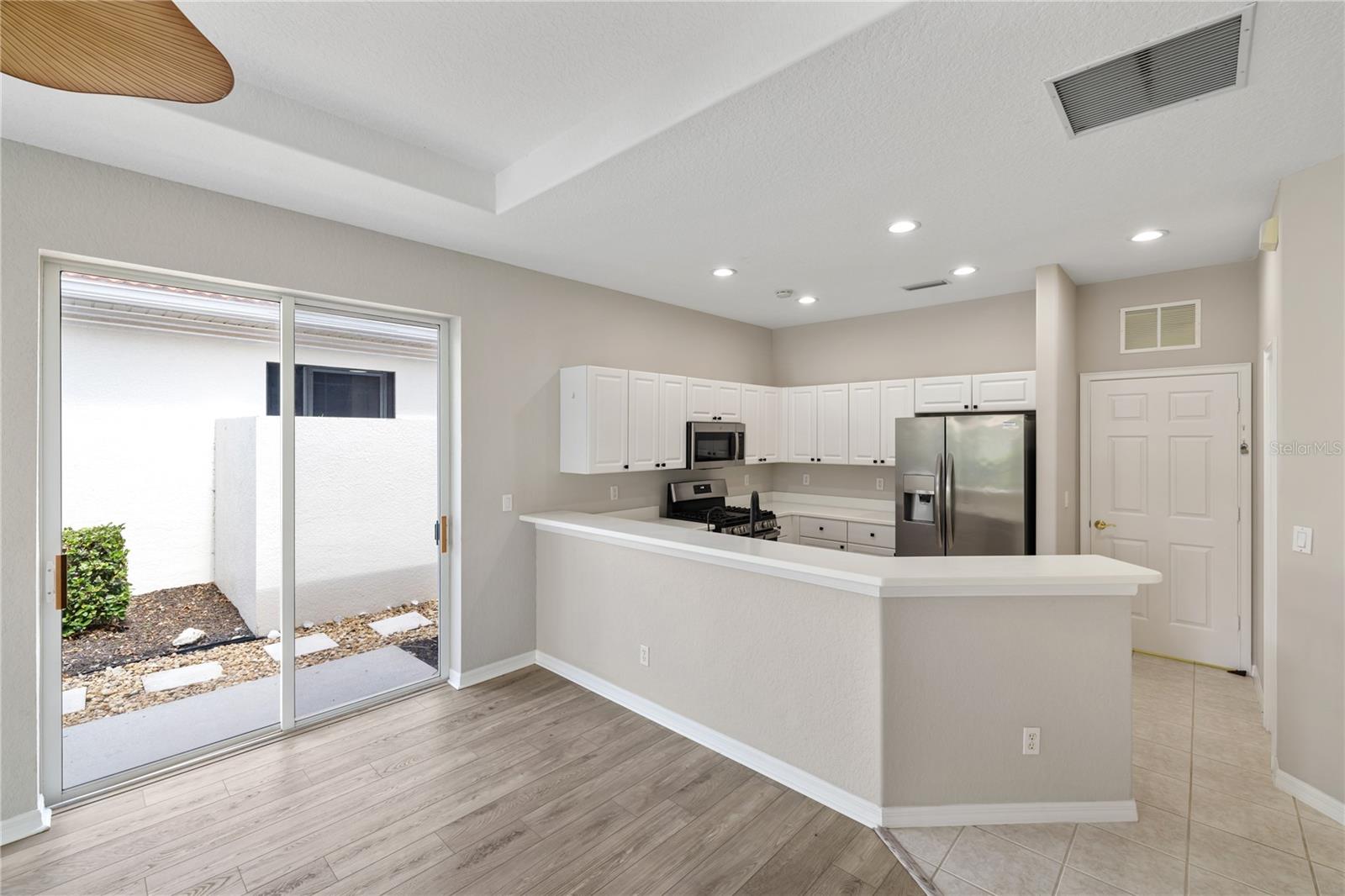 Image 6 of 60 For 181 Padova Way 19