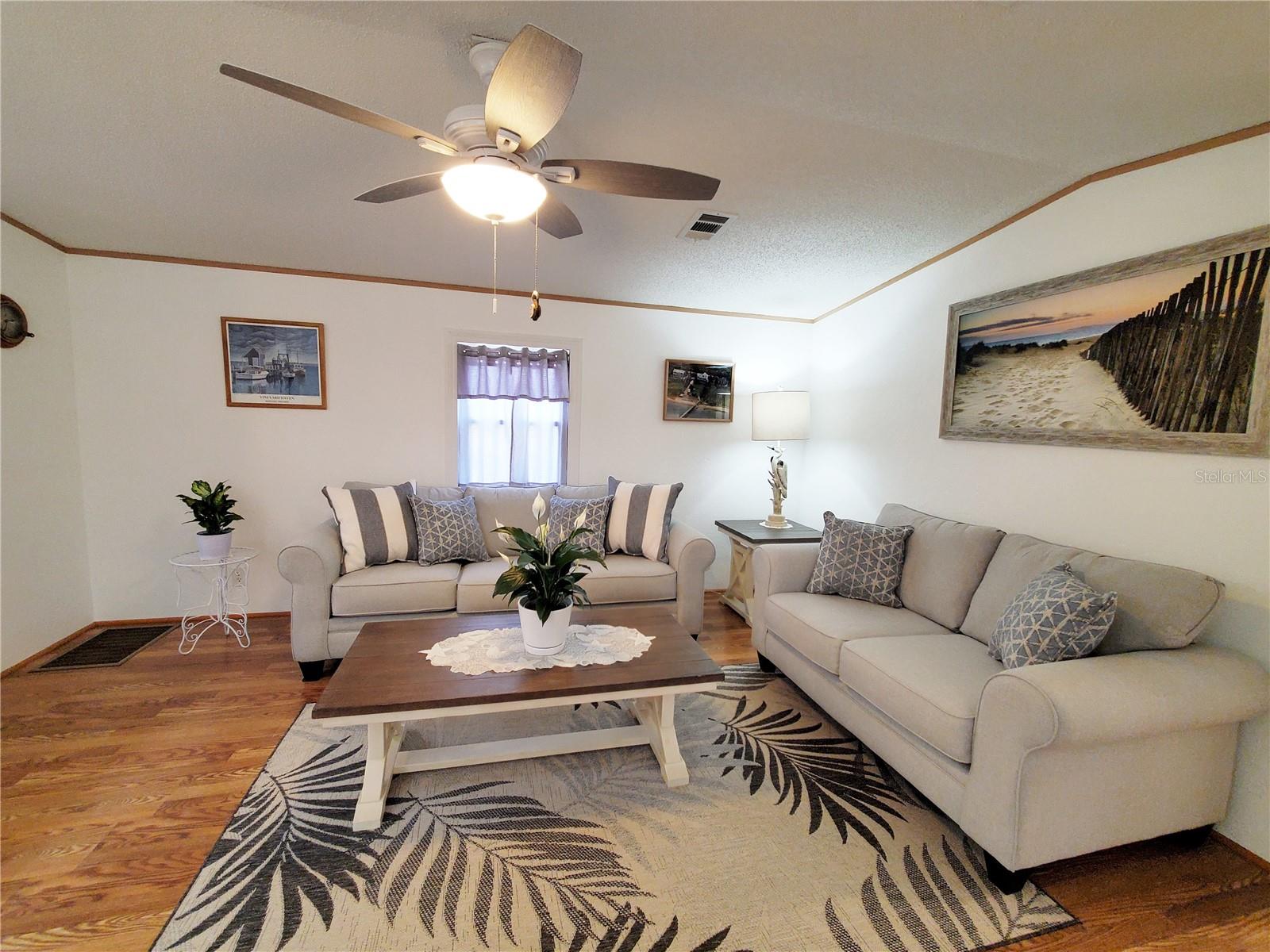 Image 11 of 47 For 24437 Harborview Rd  114