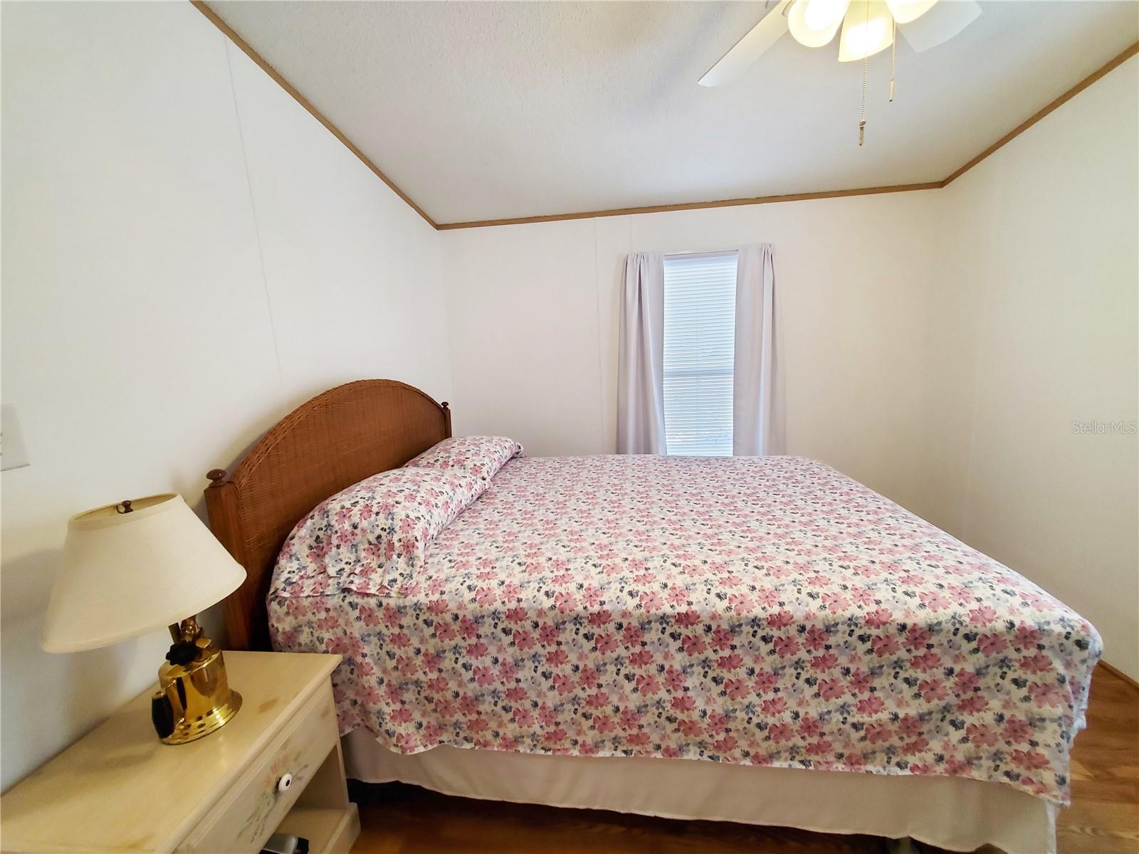 Image 16 of 47 For 24437 Harborview Rd  114