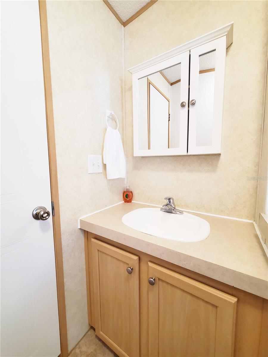 Image 20 of 47 For 24437 Harborview Rd  114