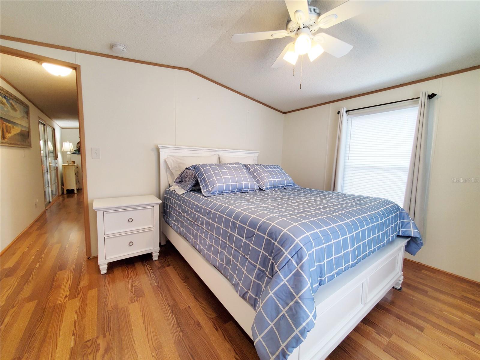 Image 24 of 47 For 24437 Harborview Rd  114