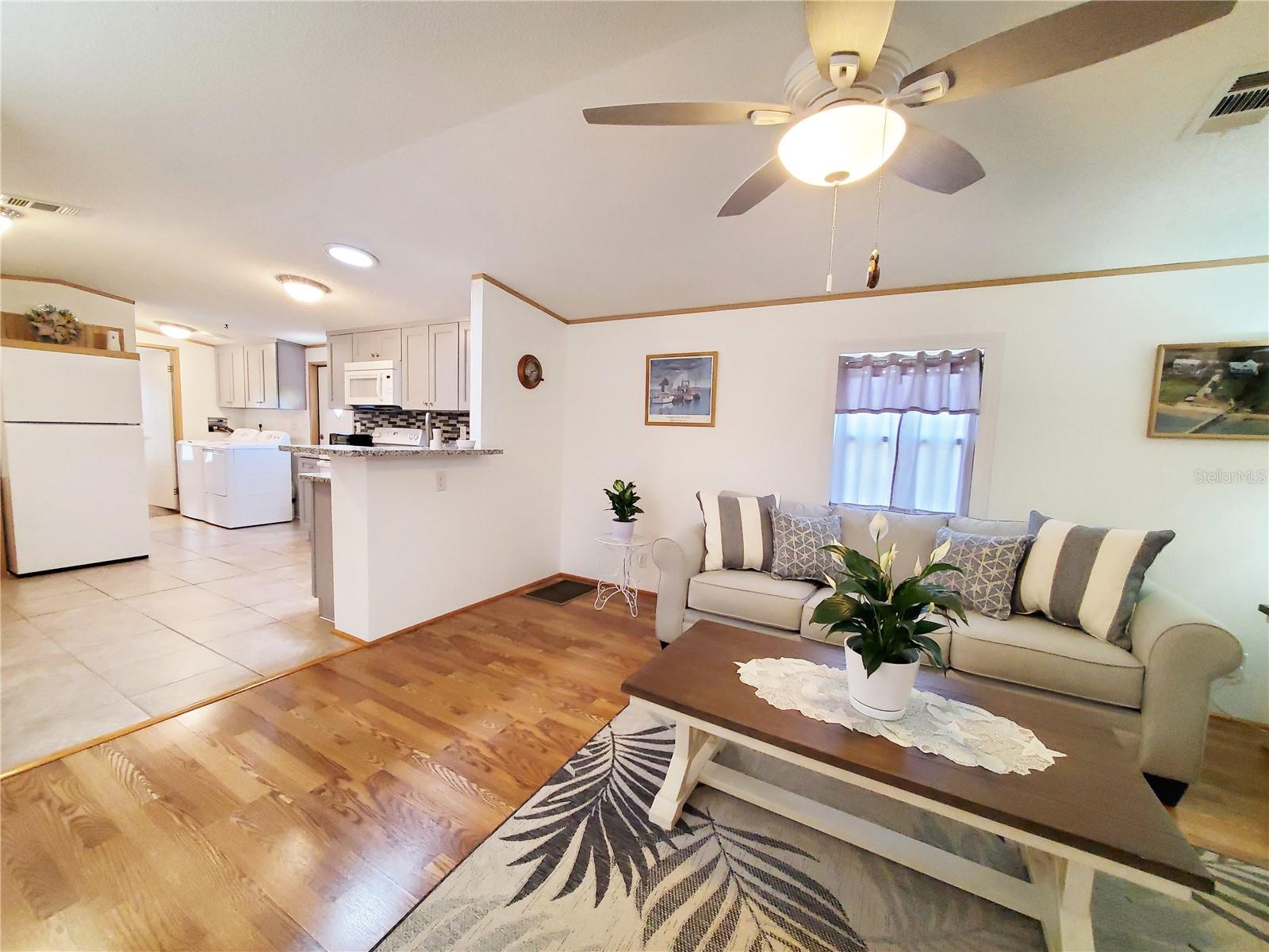 Image 32 of 47 For 24437 Harborview Rd  114