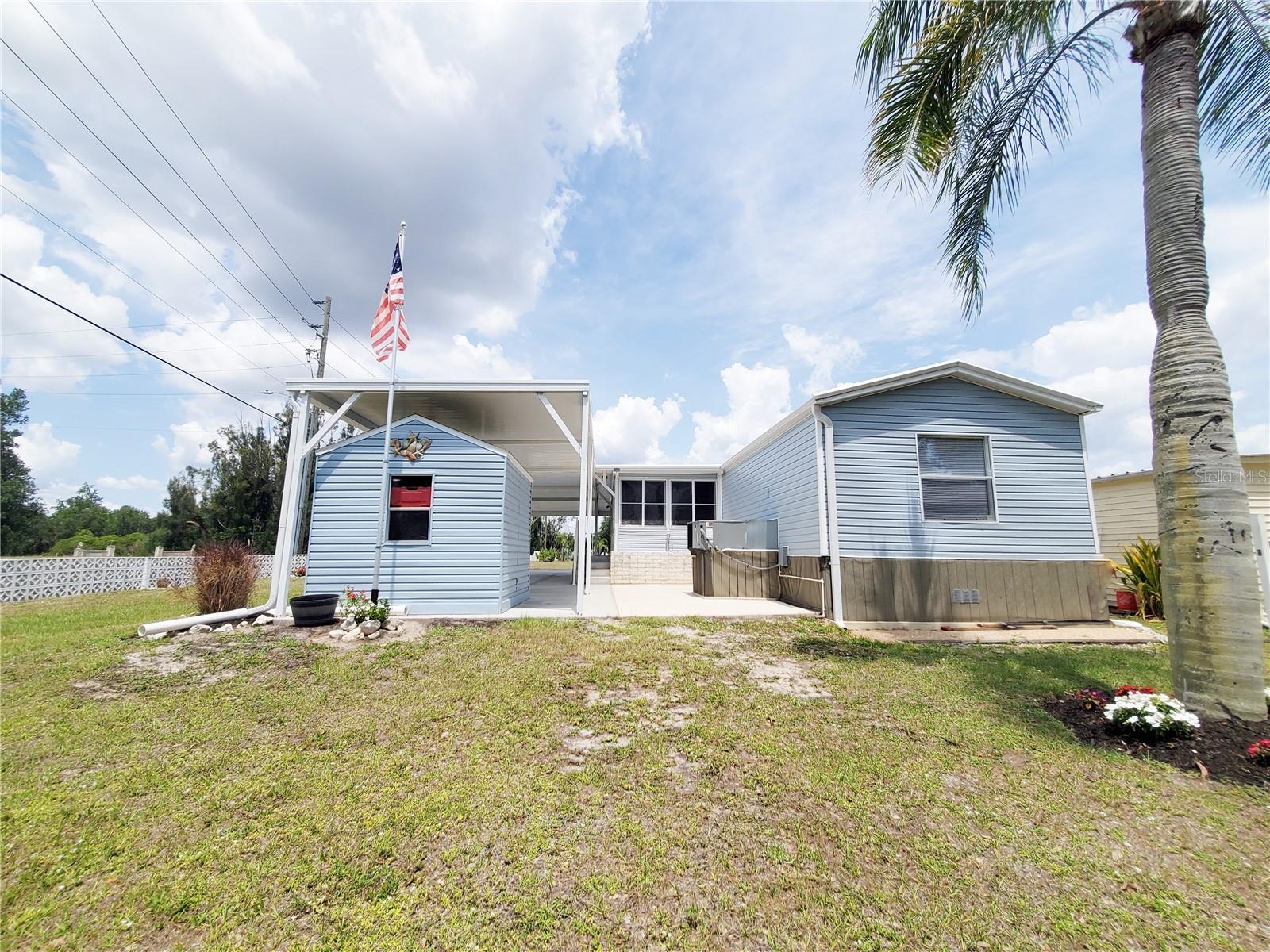 Image 40 of 47 For 24437 Harborview Rd  114