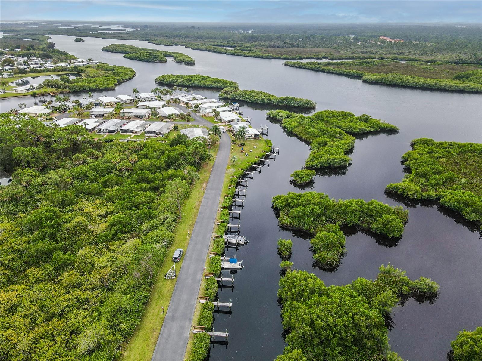 Image 75 of 89 For 137 Island Point Road