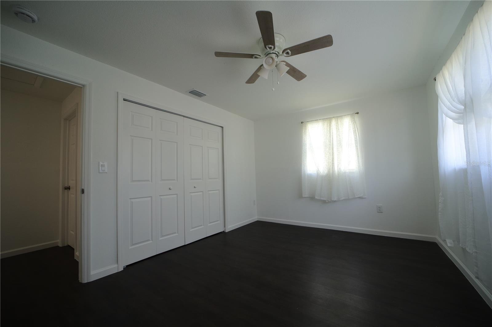 Image 10 of 16 For 514 Showalter Avenue