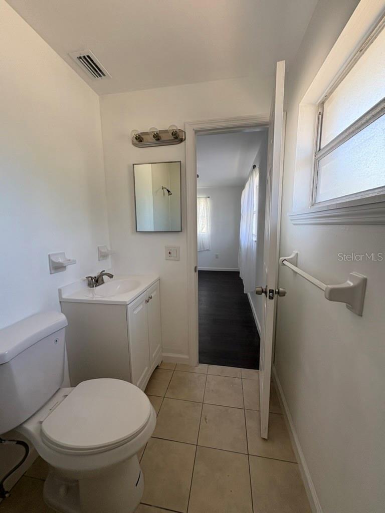 Image 12 of 16 For 514 Showalter Avenue