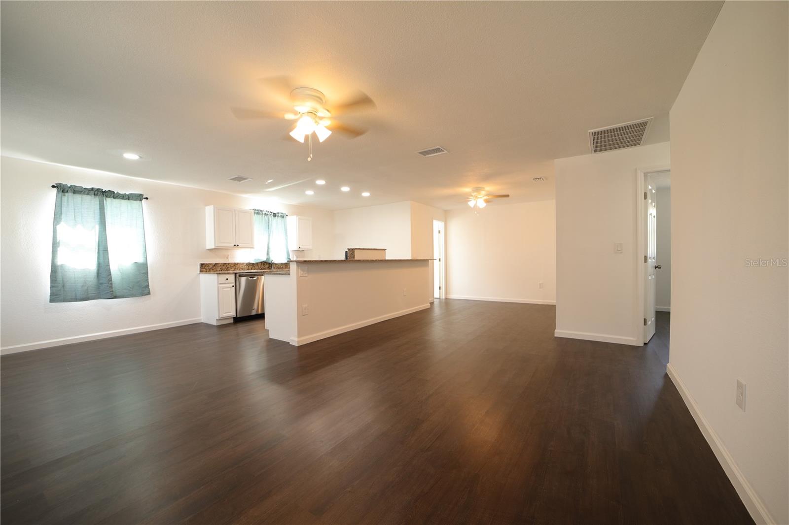 Image 3 of 16 For 514 Showalter Avenue
