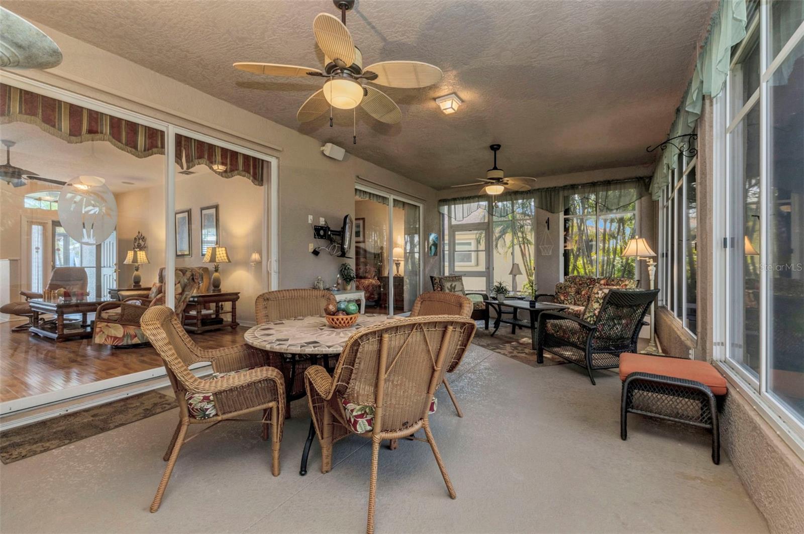 Image 8 of 47 For 24371 Folkstone Avenue