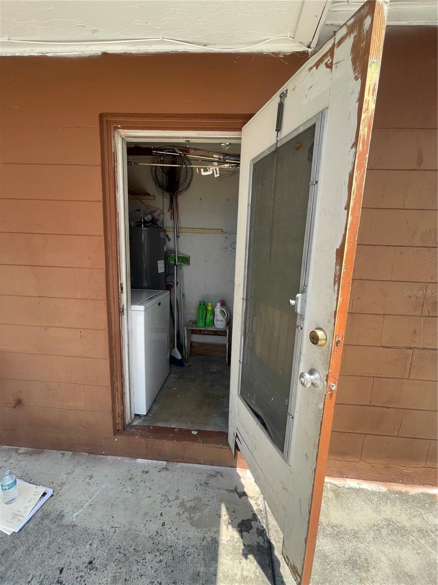 Image 21 of 25 For 2328 Picnic Street