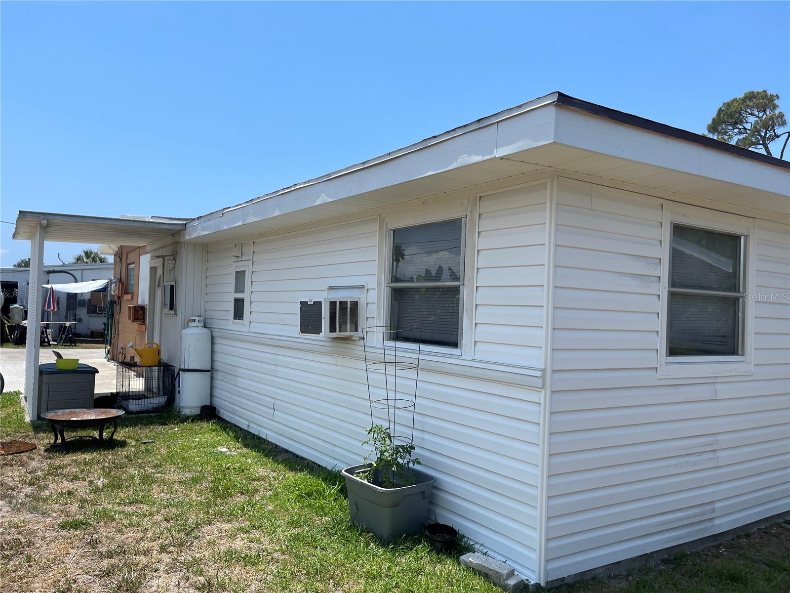 Image 4 of 25 For 2328 Picnic Street