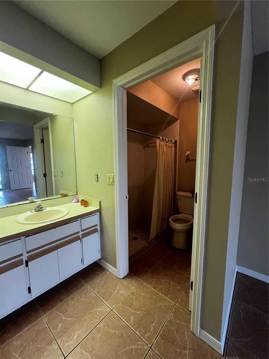 Image 19 of 42 For 24540 Harborview Road H1