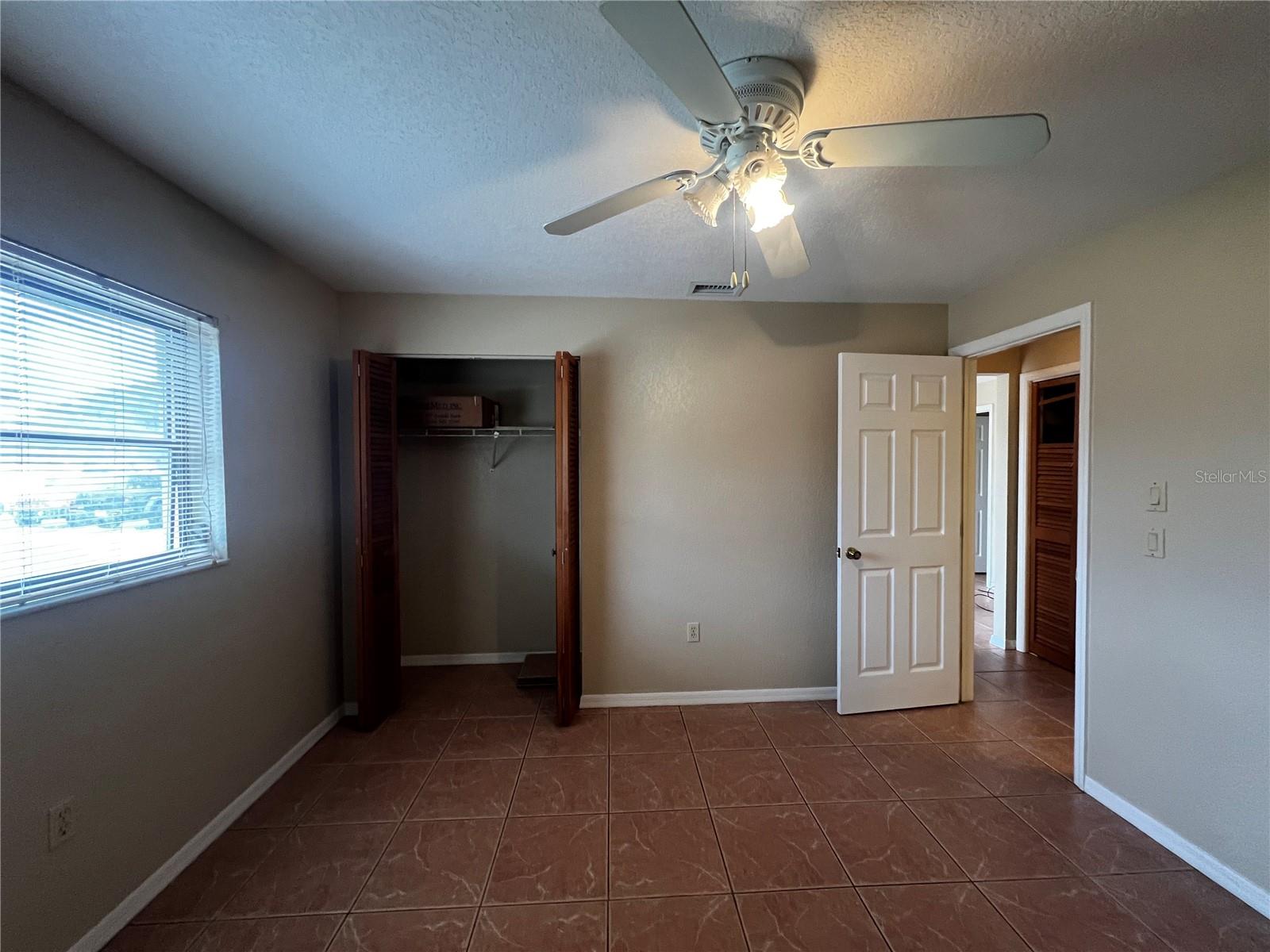 Image 28 of 42 For 24540 Harborview Road H1