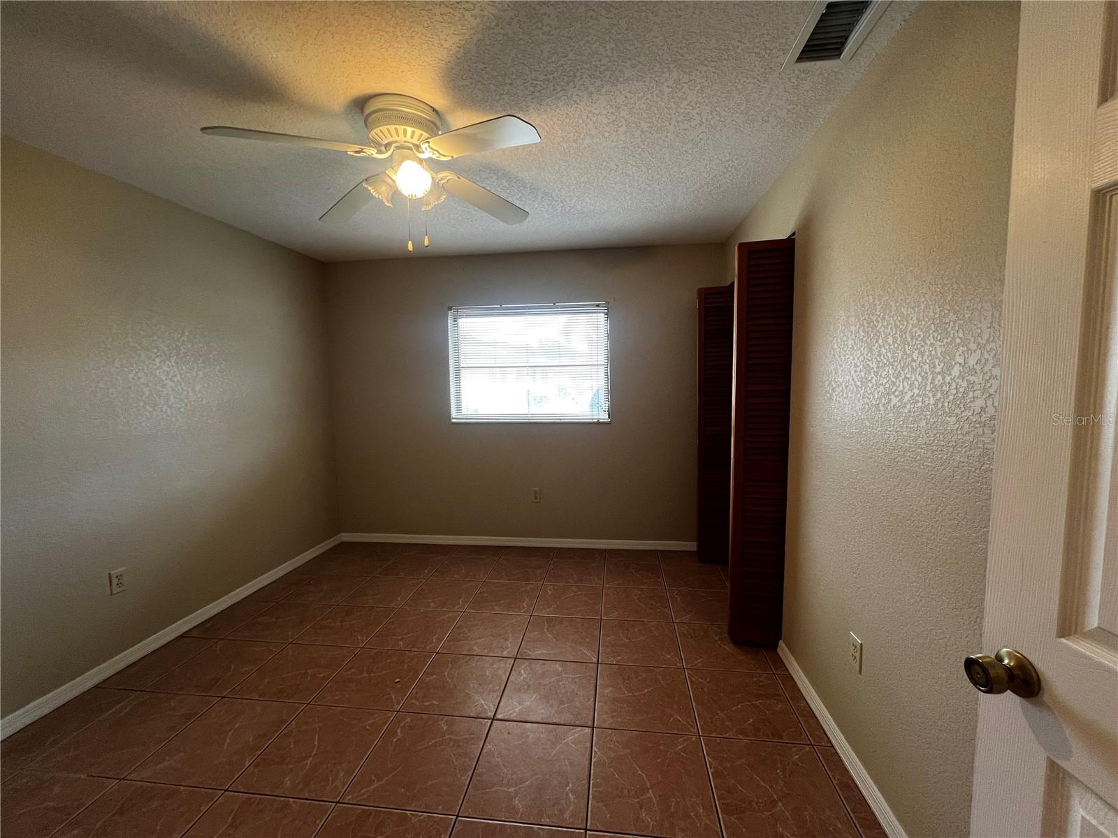 Image 30 of 42 For 24540 Harborview Road H1