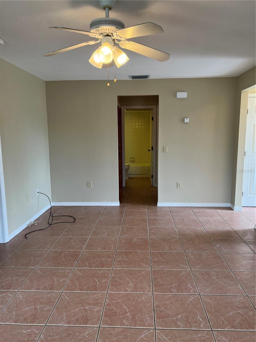 Image 5 of 42 For 24540 Harborview Road H1
