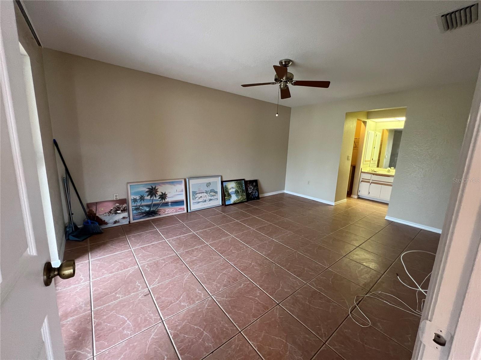 Image 6 of 42 For 24540 Harborview Road H1