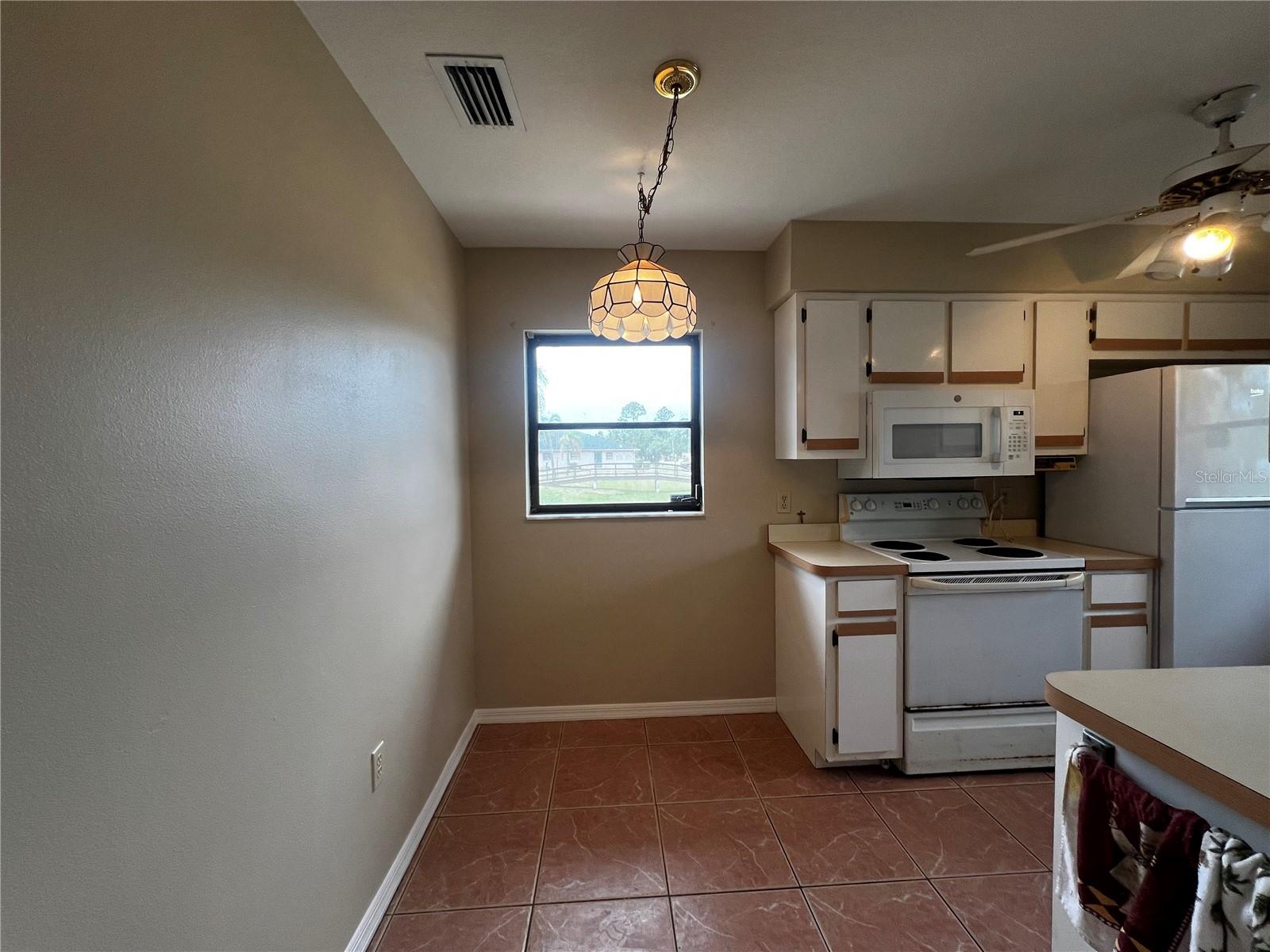 Image 8 of 42 For 24540 Harborview Road H1