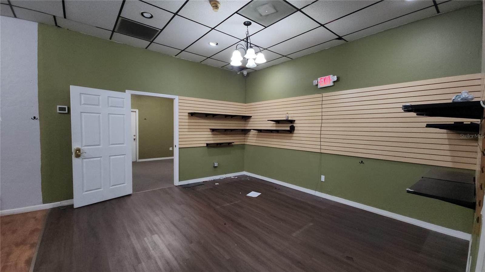 Image 13 of 18 For 1242 Market Circle B9