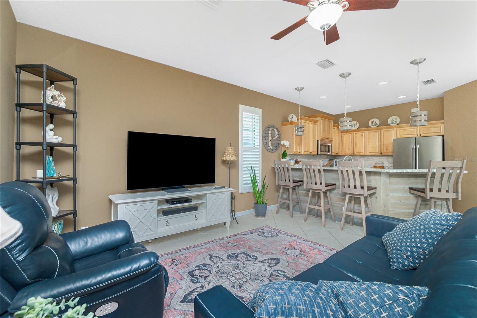 Image 14 of 51 For 2913 Royal Palm Drive