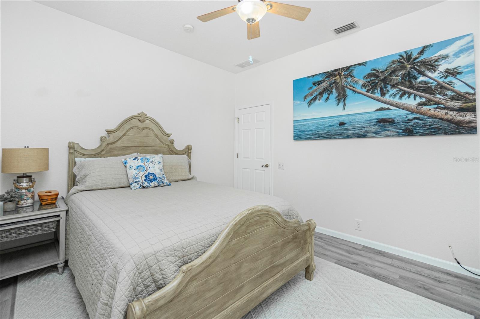 Image 21 of 51 For 2913 Royal Palm Drive