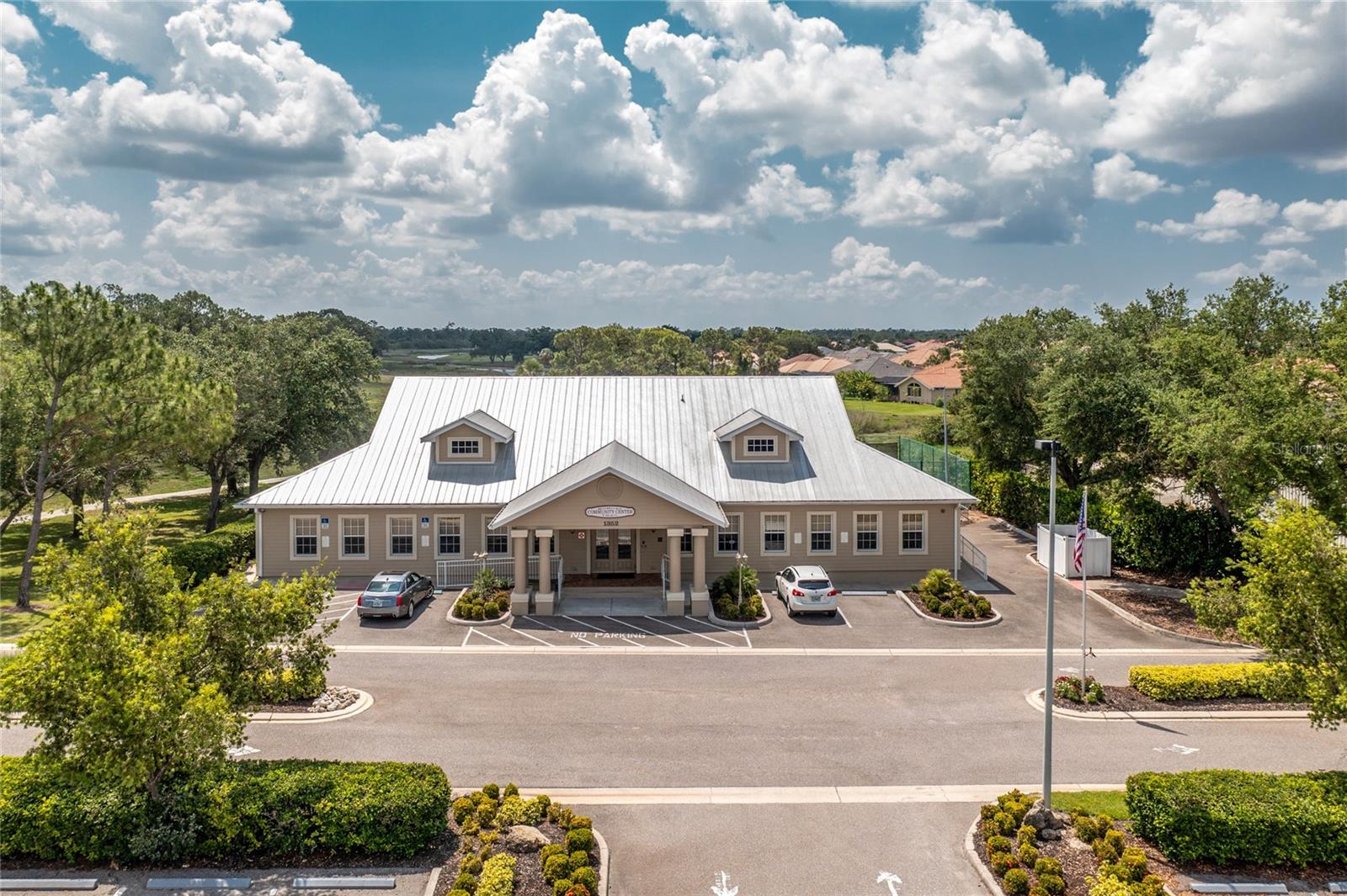 Image 45 of 51 For 2913 Royal Palm Drive