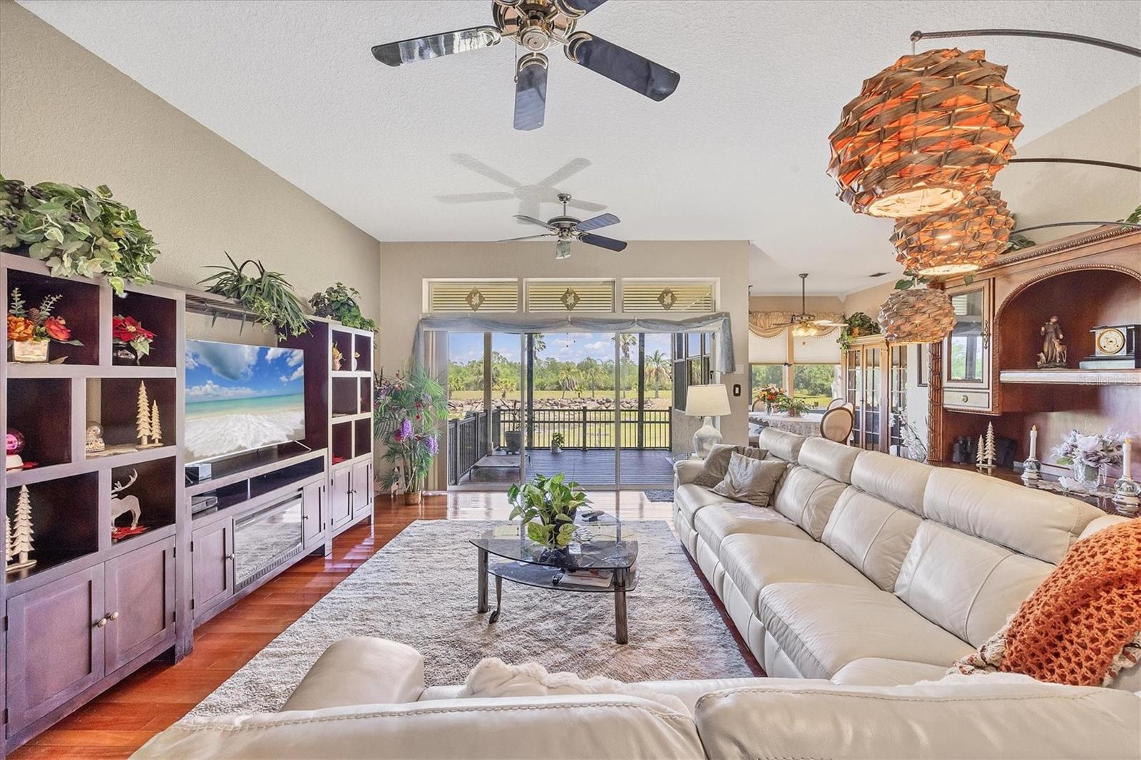 Image 15 of 59 For 6242 Tropicaire Boulevard