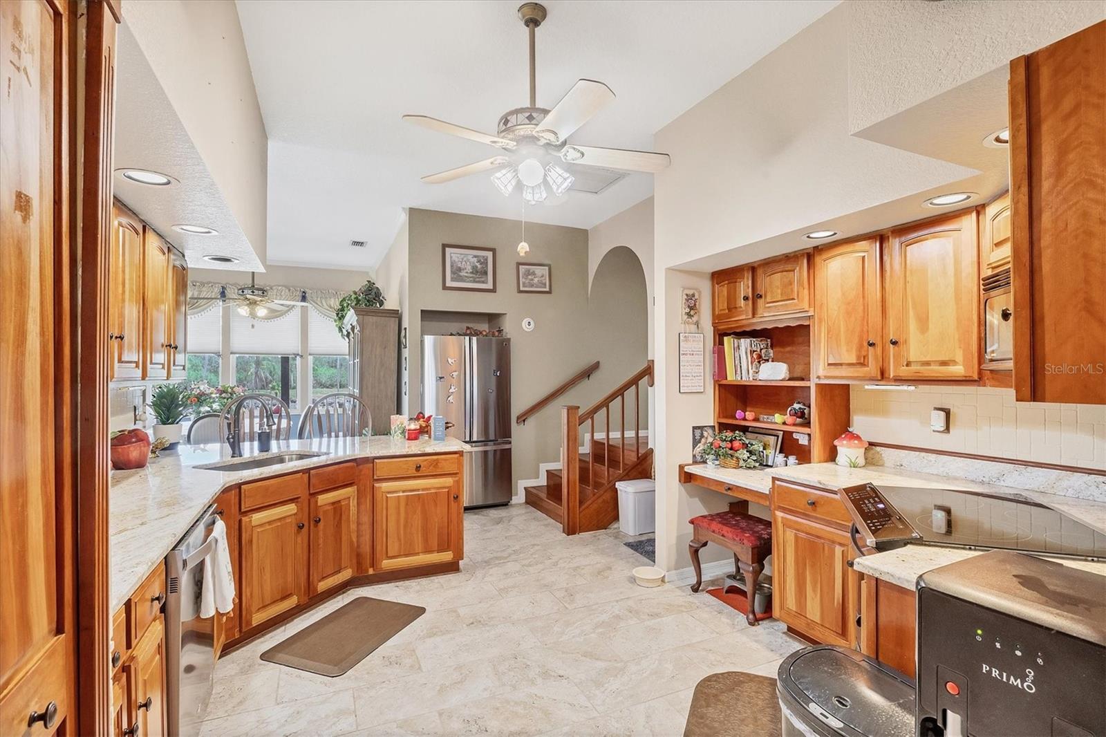 Image 21 of 59 For 6242 Tropicaire Boulevard