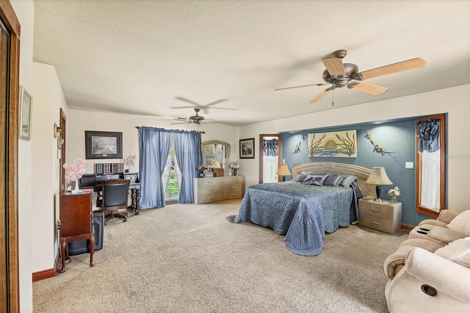 Image 25 of 59 For 6242 Tropicaire Boulevard