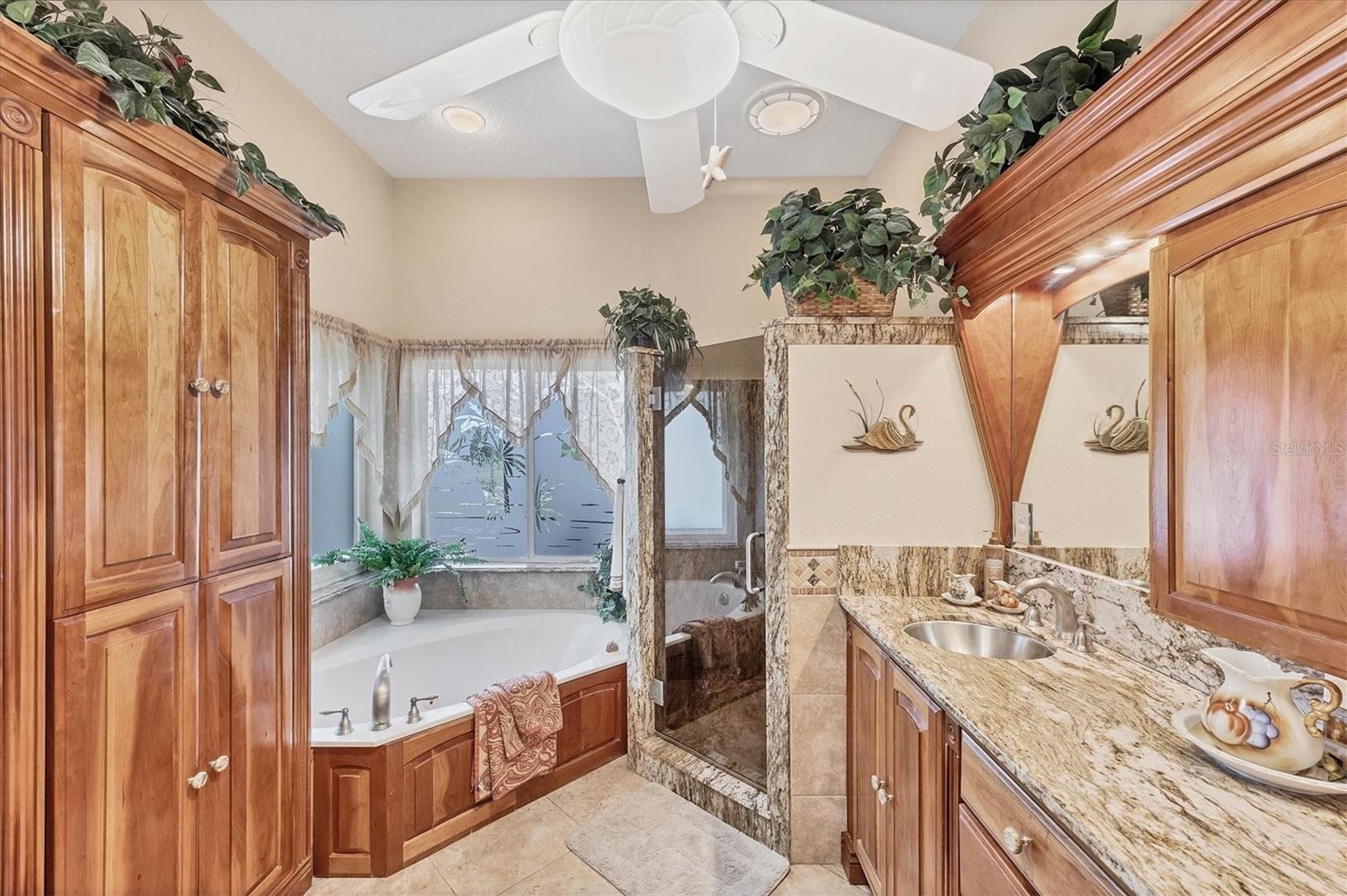 Image 27 of 59 For 6242 Tropicaire Boulevard