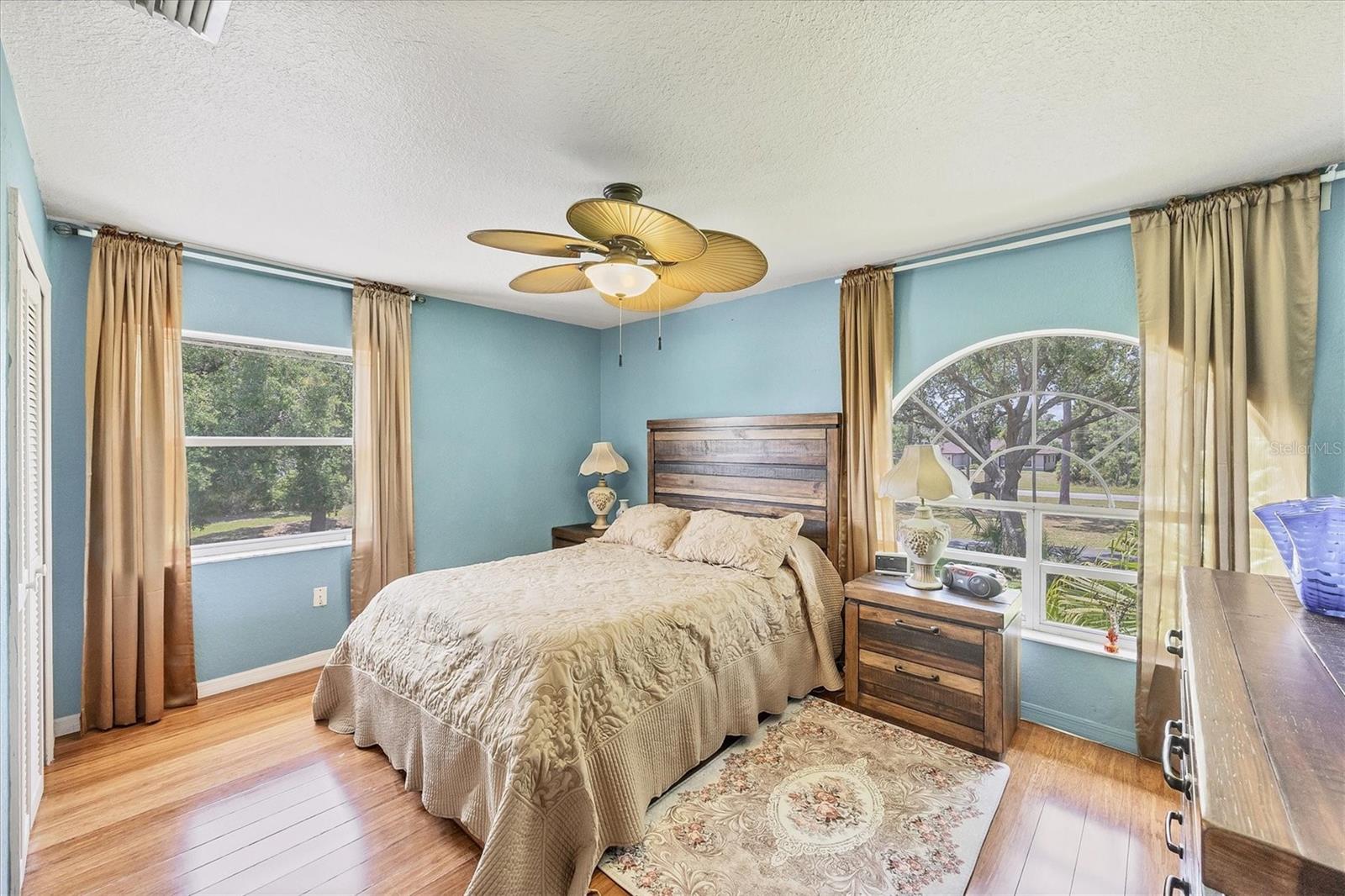 Image 30 of 59 For 6242 Tropicaire Boulevard