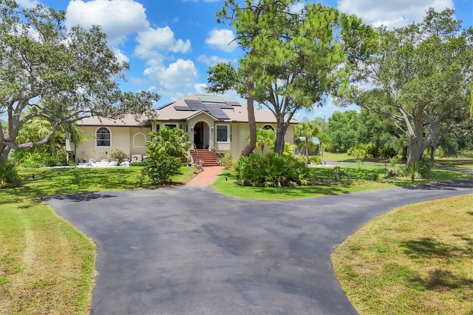 Image 5 of 59 For 6242 Tropicaire Boulevard