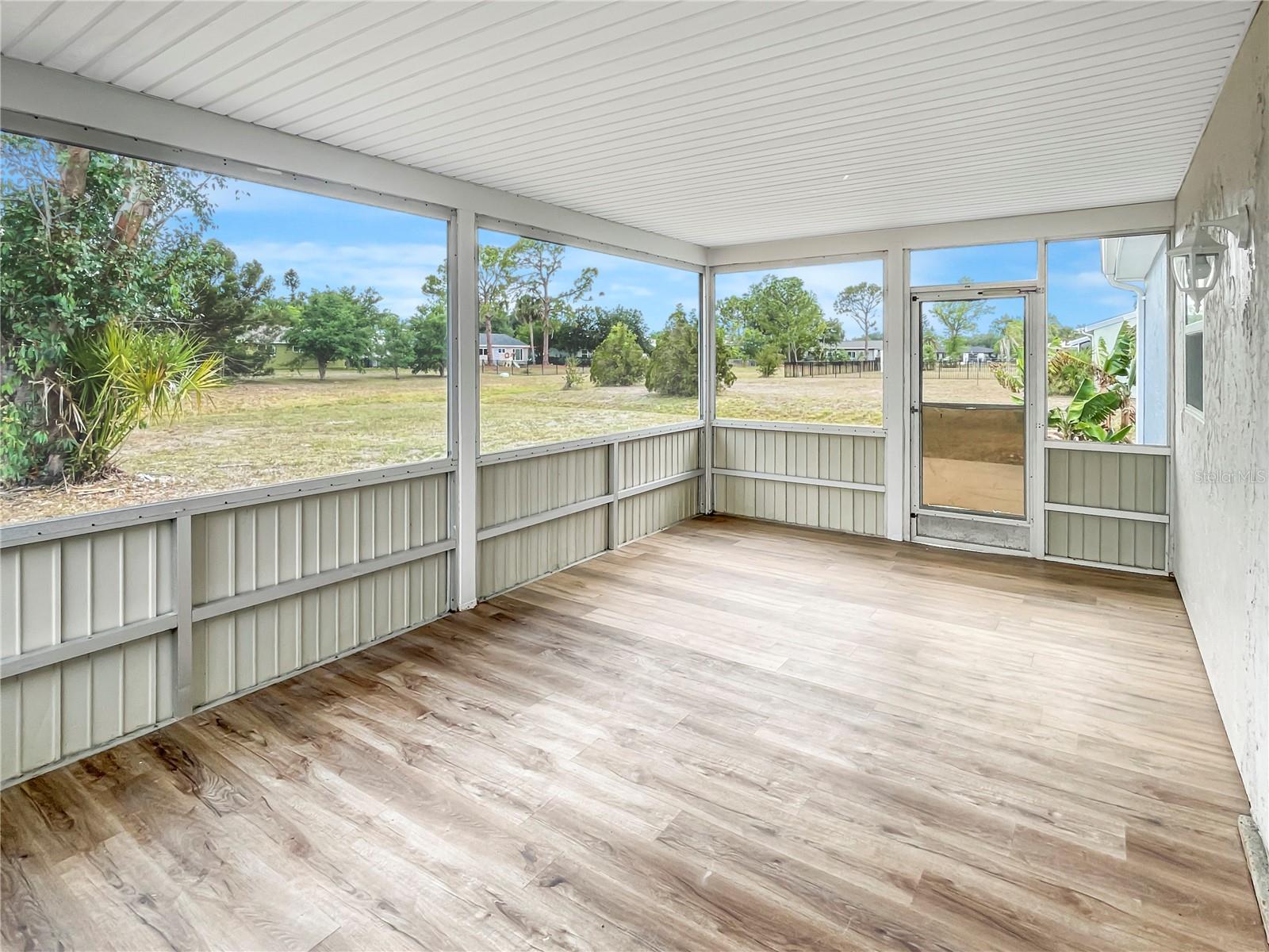 Image 17 of 25 For 3342 Avanti Circle