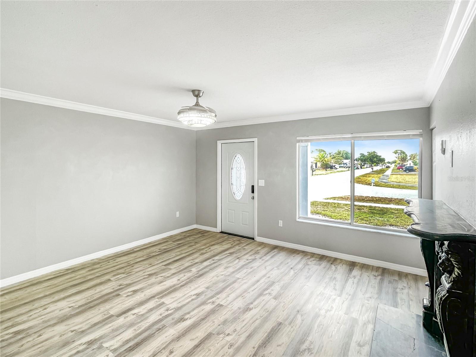 Image 3 of 25 For 3342 Avanti Circle