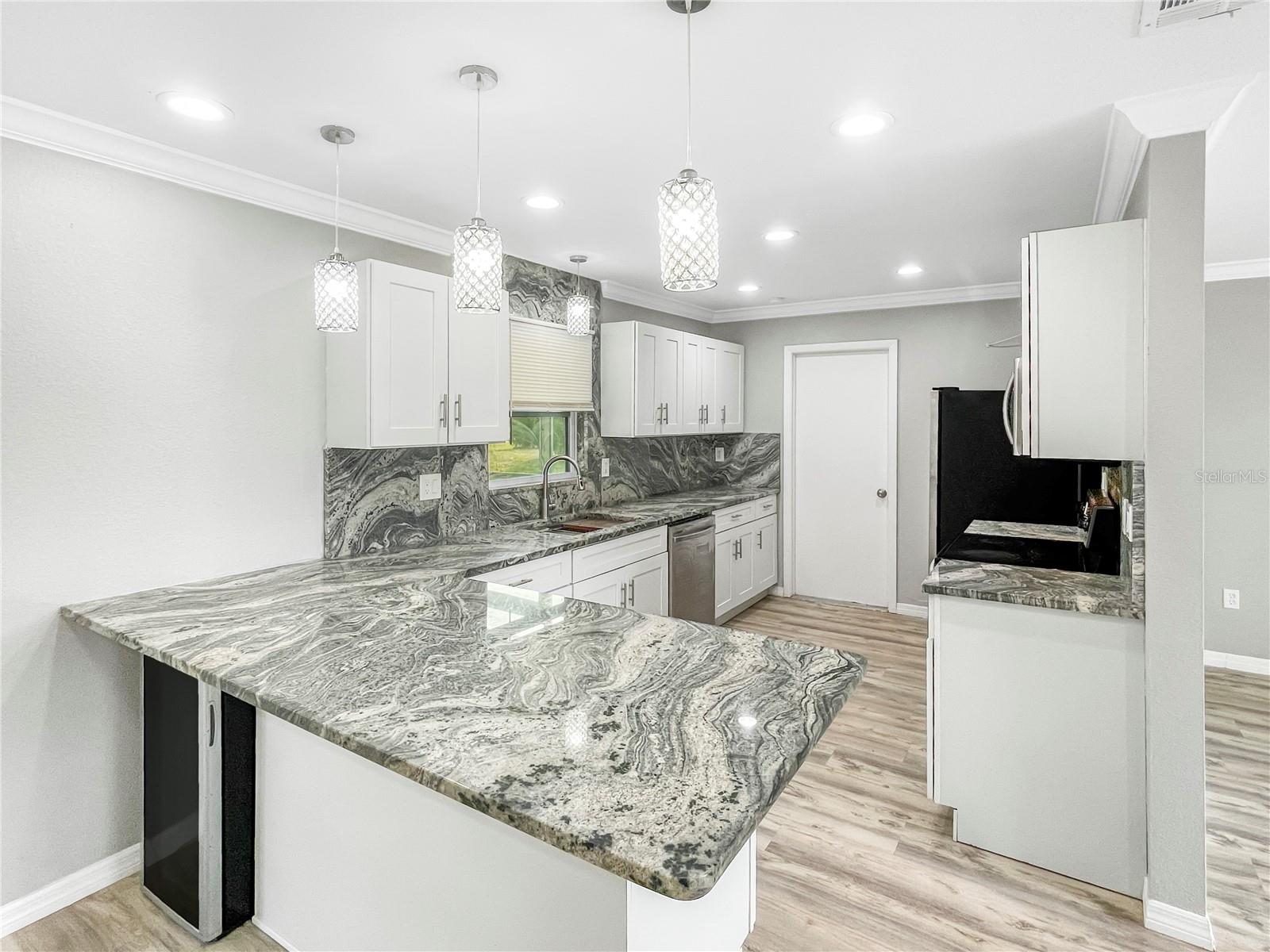 Image 7 of 25 For 3342 Avanti Circle